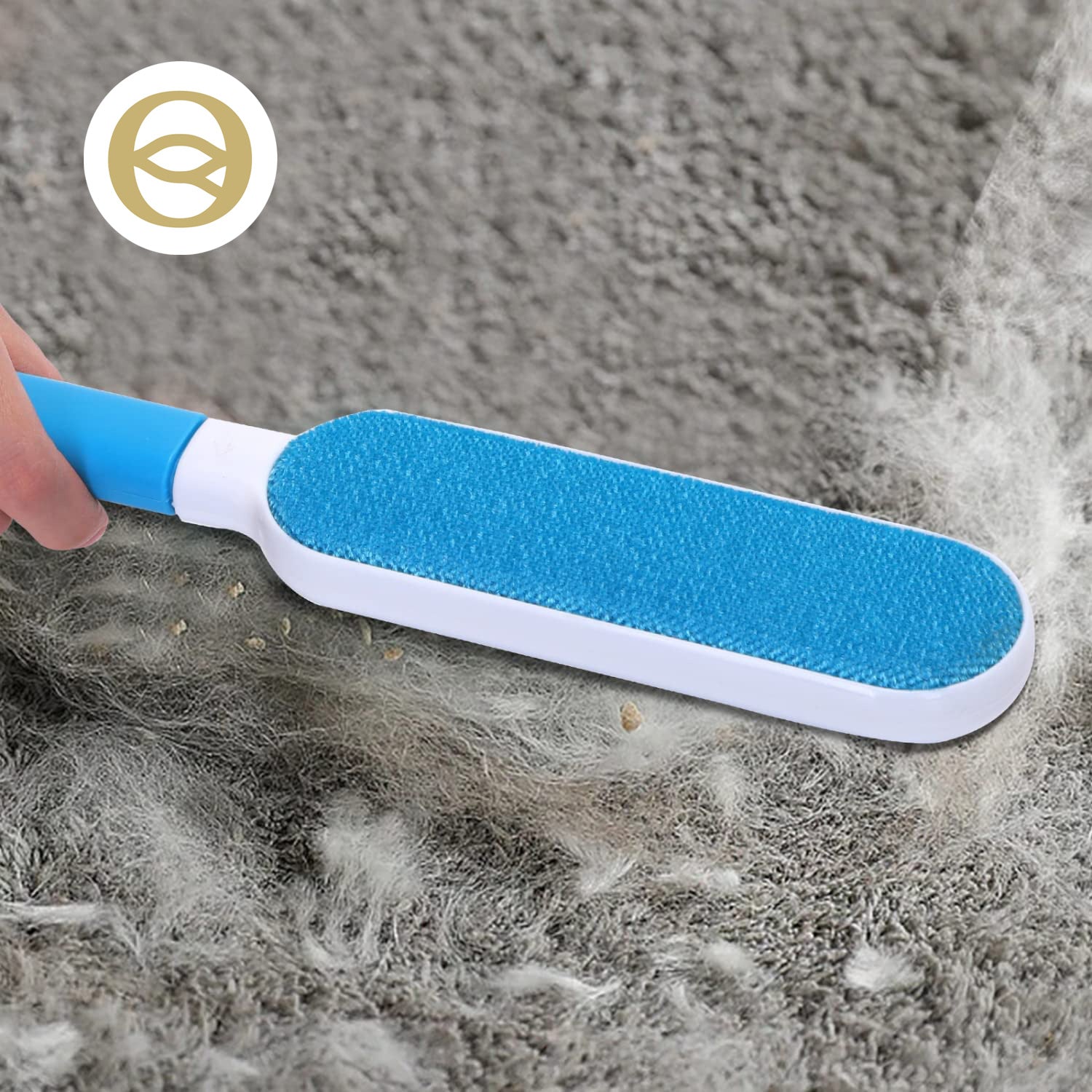 Brush Attracts Hair and Lint 